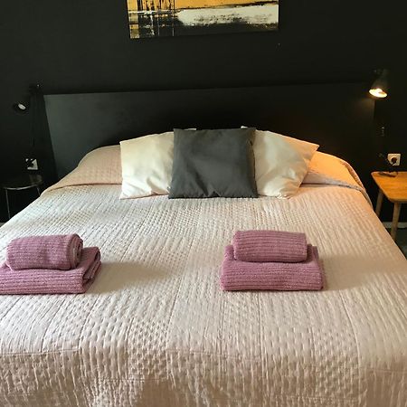 Pine And Lime Apartments Pula Bagian luar foto