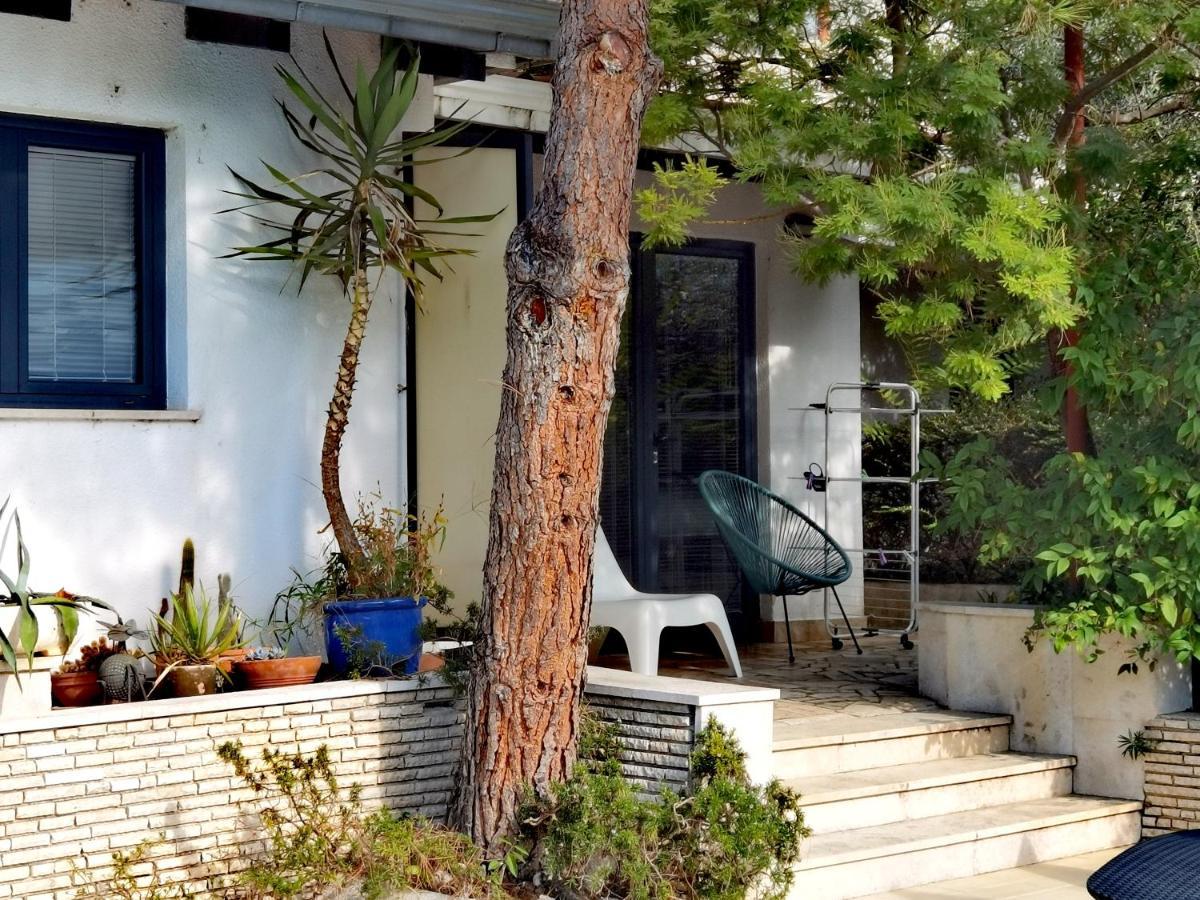 Pine And Lime Apartments Pula Bagian luar foto