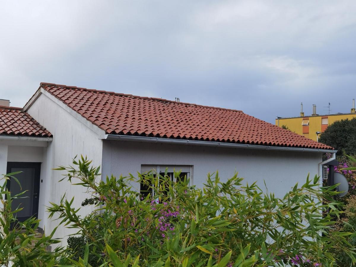 Pine And Lime Apartments Pula Bagian luar foto